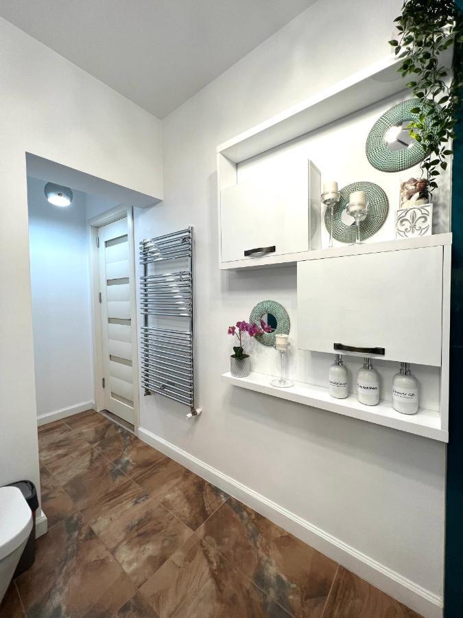 Sky View - Luxury Apartament - Sanador Victoriei Bucharest Exterior photo